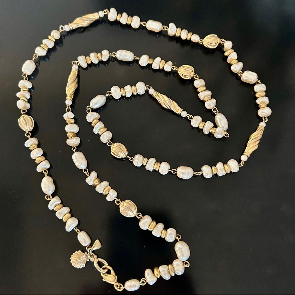 Vintage Liz Claiborne Pearl Necklace Gold Beads 38” Coastal Shell Charm 90s - Picture 4 of 16